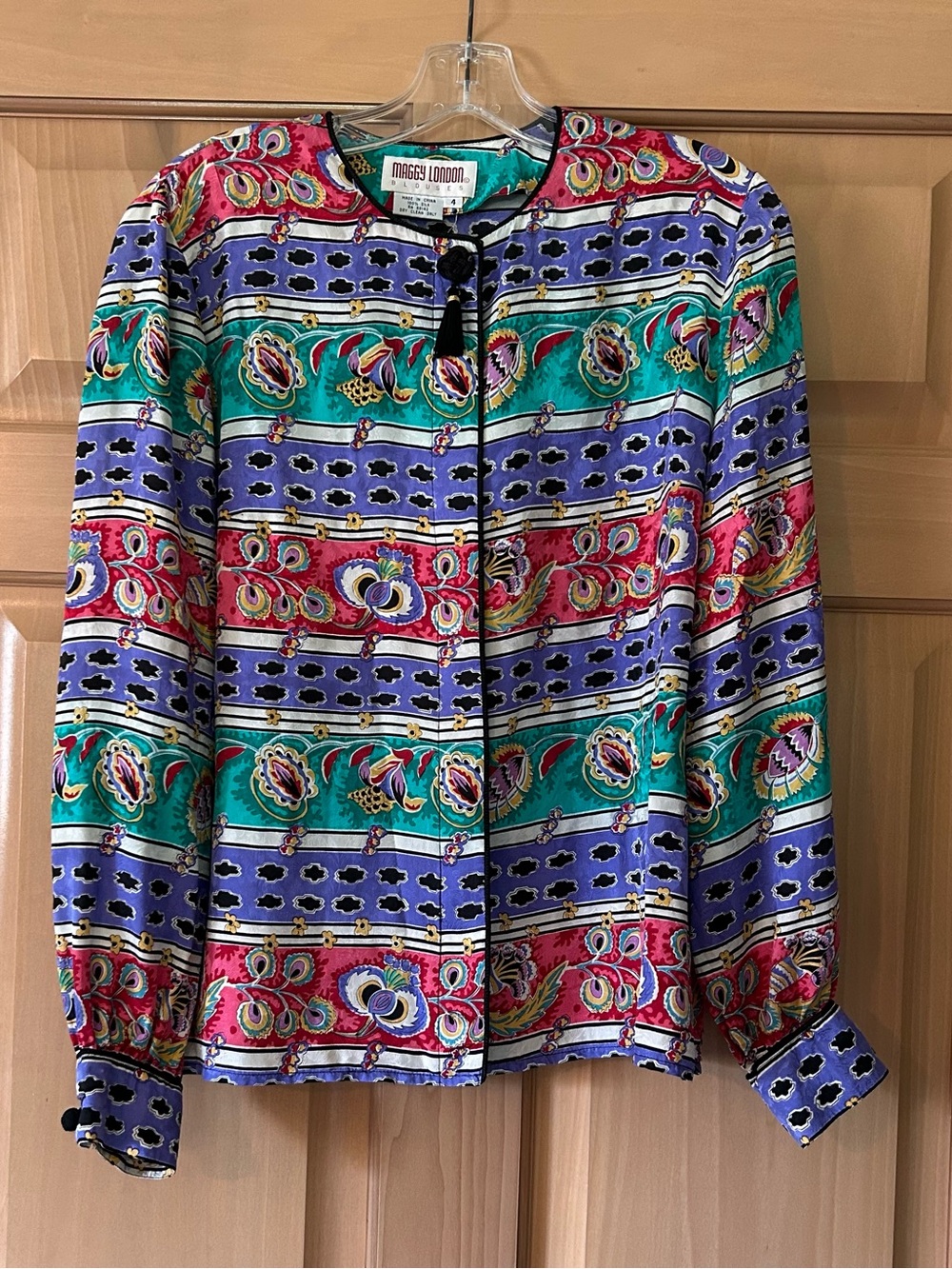 VTG Maggy London 100% Silk Blouse 4 Maximalist Medallion Retro Officecore 80/90s